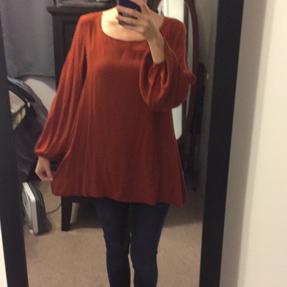 oversized, super cute, rust/orange top, - Picture 1 of 8